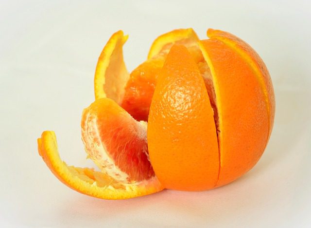 should you peel orange before juicing